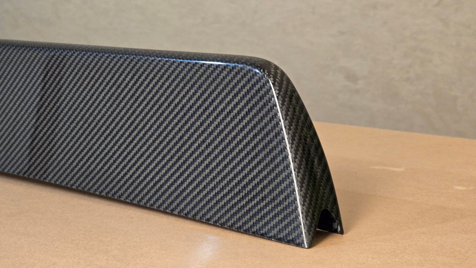 'Crown' - Carbon fiber wing extension