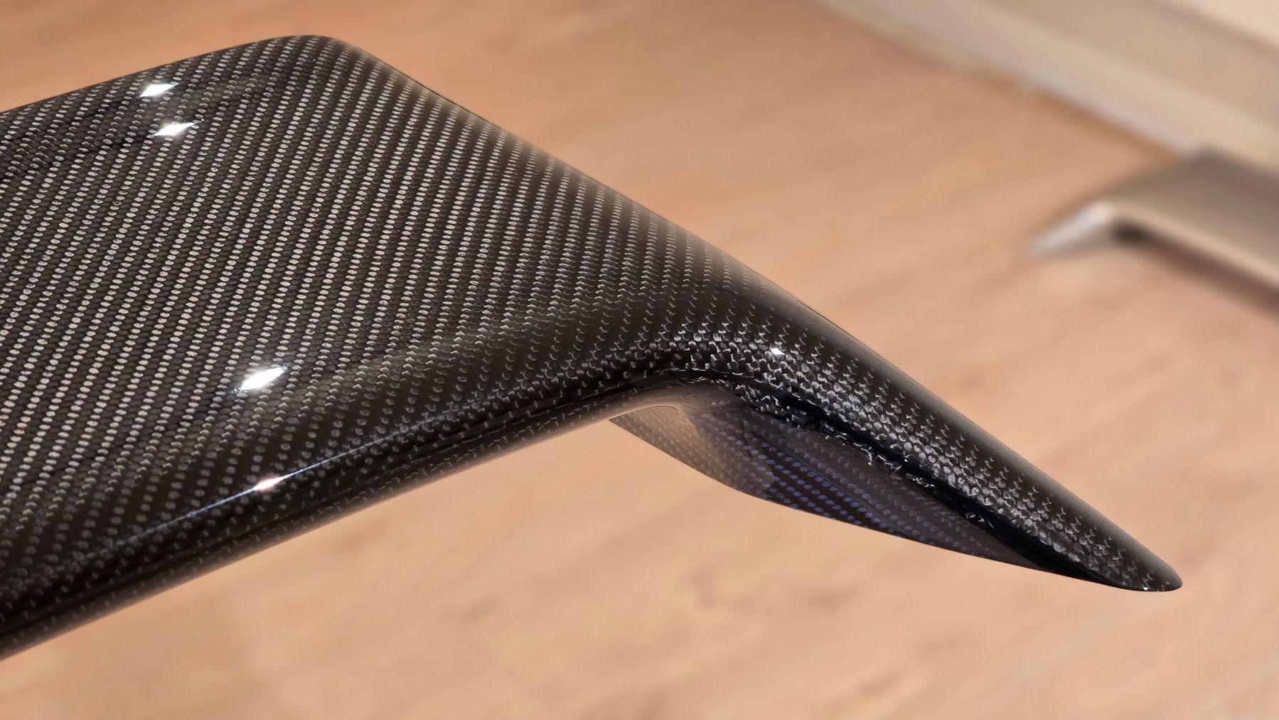 Carbon fiber '2.3-16v' wing