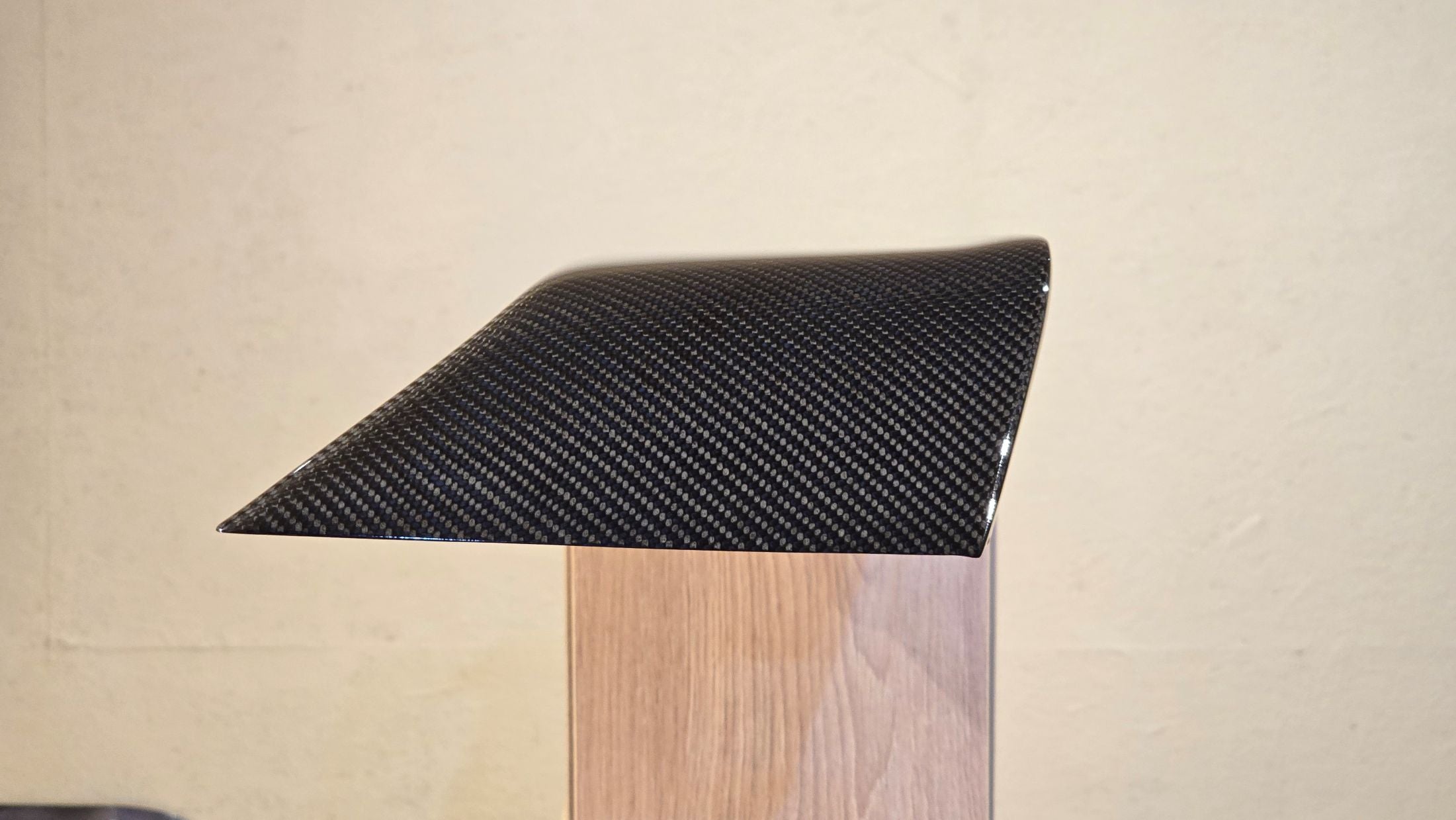 Carbon fiber '2.3-16v' wing
