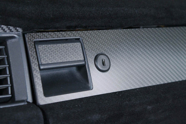 Glove box - Carbon fiber trim