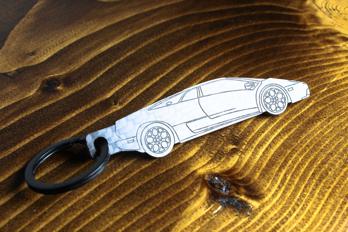 Diablo 6.0 carbon fiber keychain, reflecting light