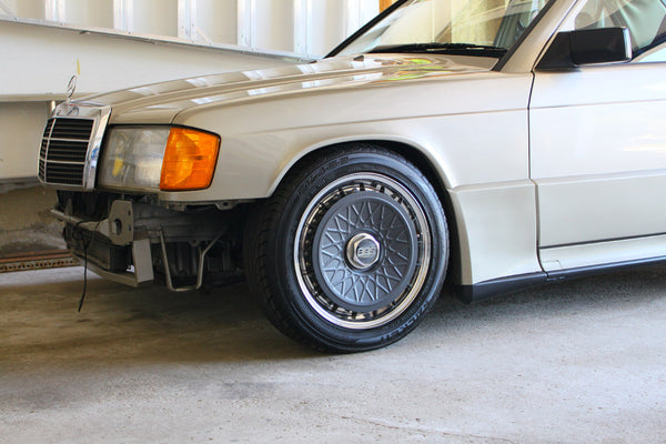 STEVS carbon fiber turbofan on a Mercedes-Benz 190E