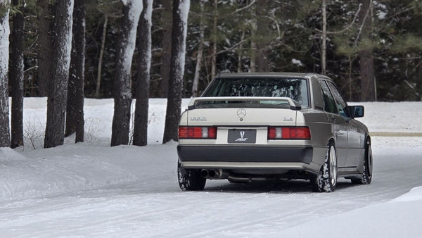 mercedes 190e W201 with STEVS design carbon fiber parts