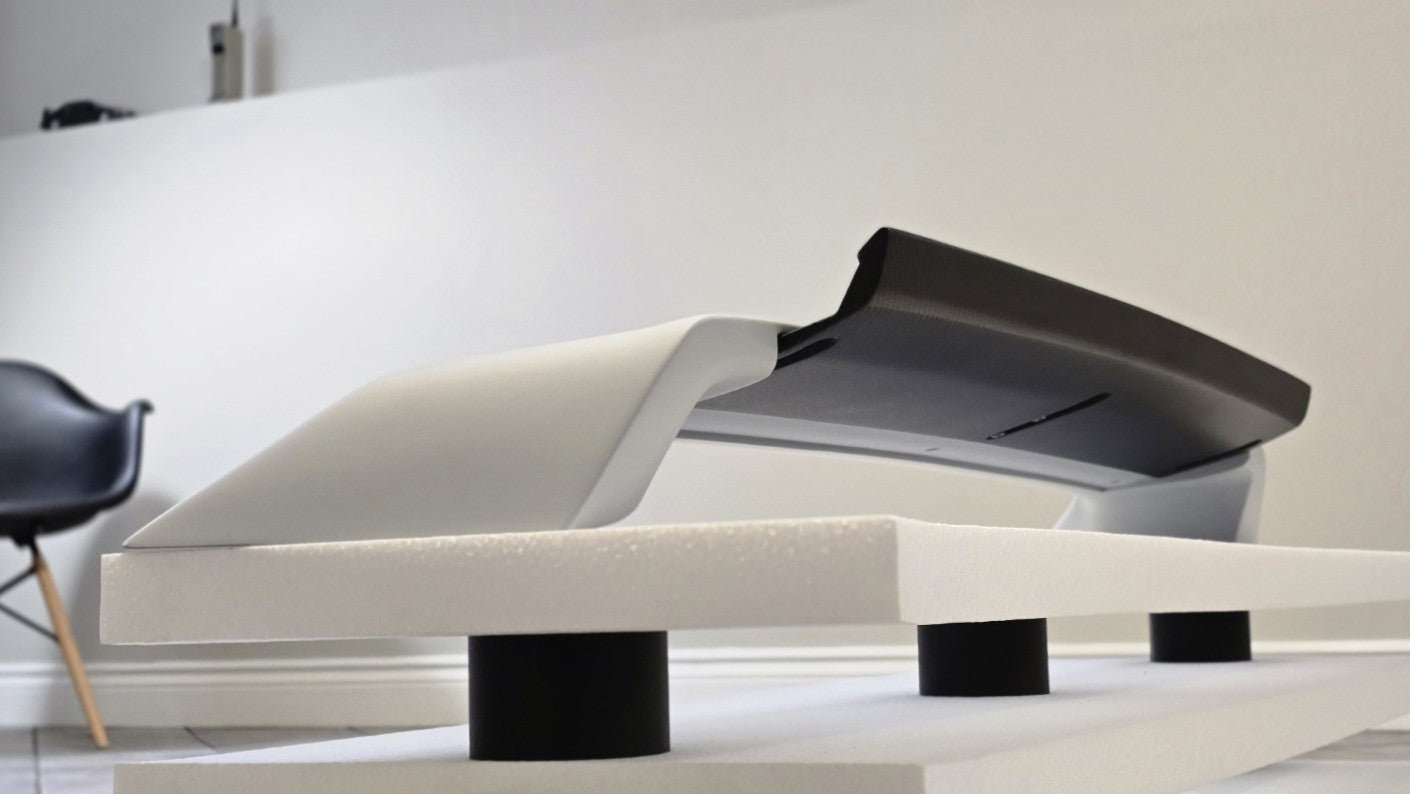 Wing with Adjustable Flap