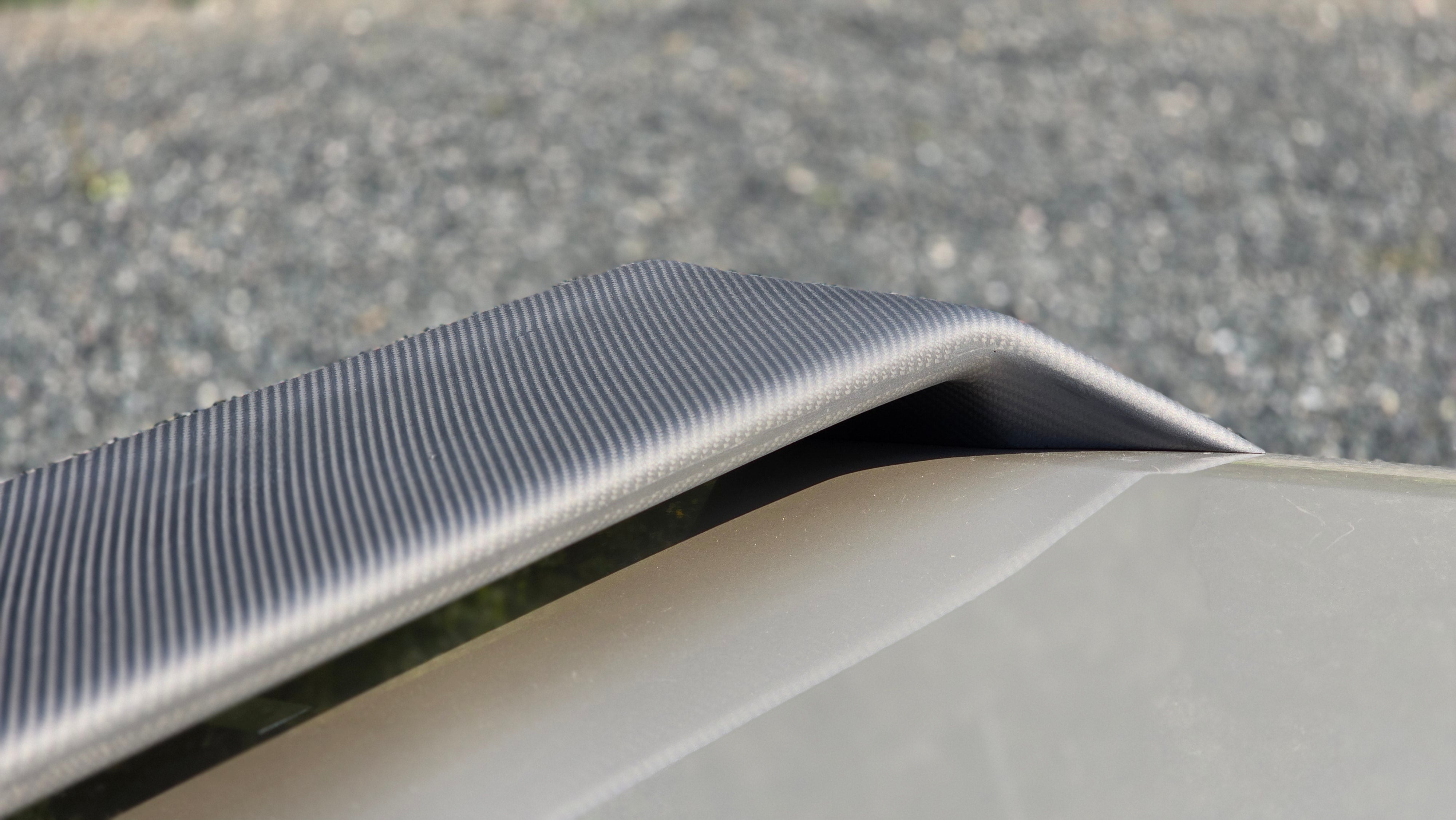 Carbon fiber '2.3-16v' wing