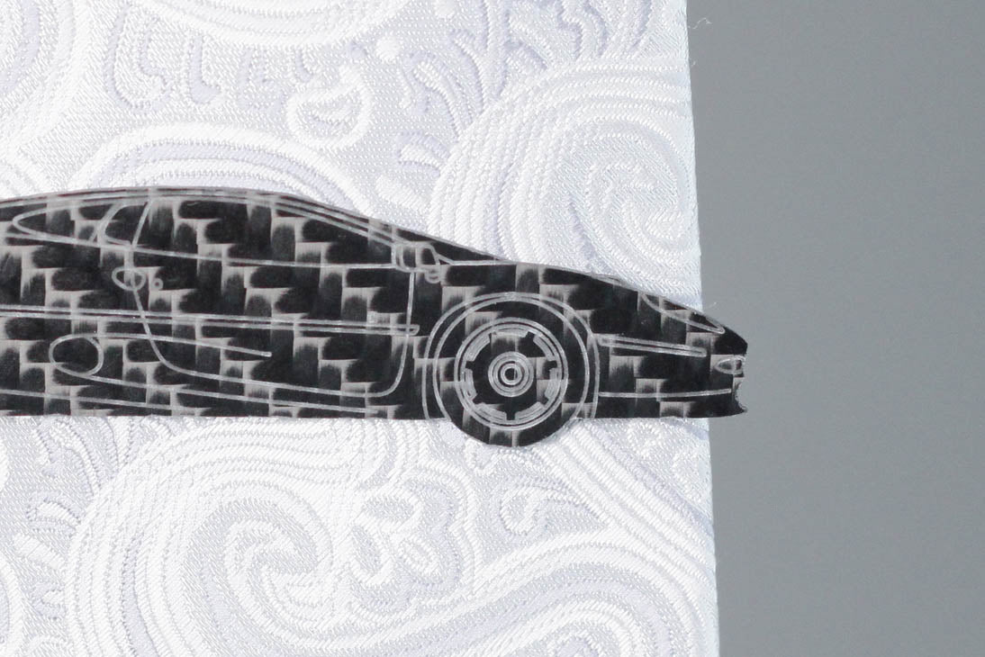 XJ220 carbon fiber tie clip, front detail