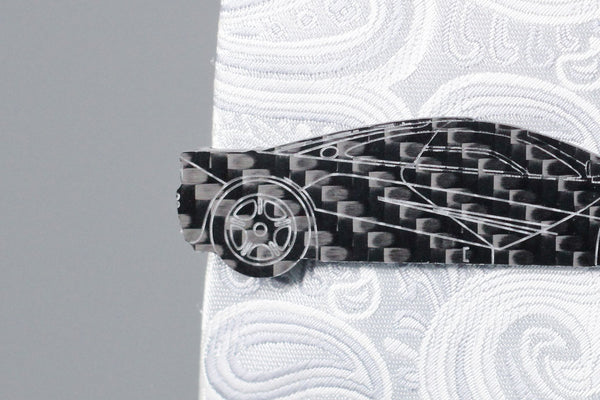 F1 carbon fiber tie clip, rear detail