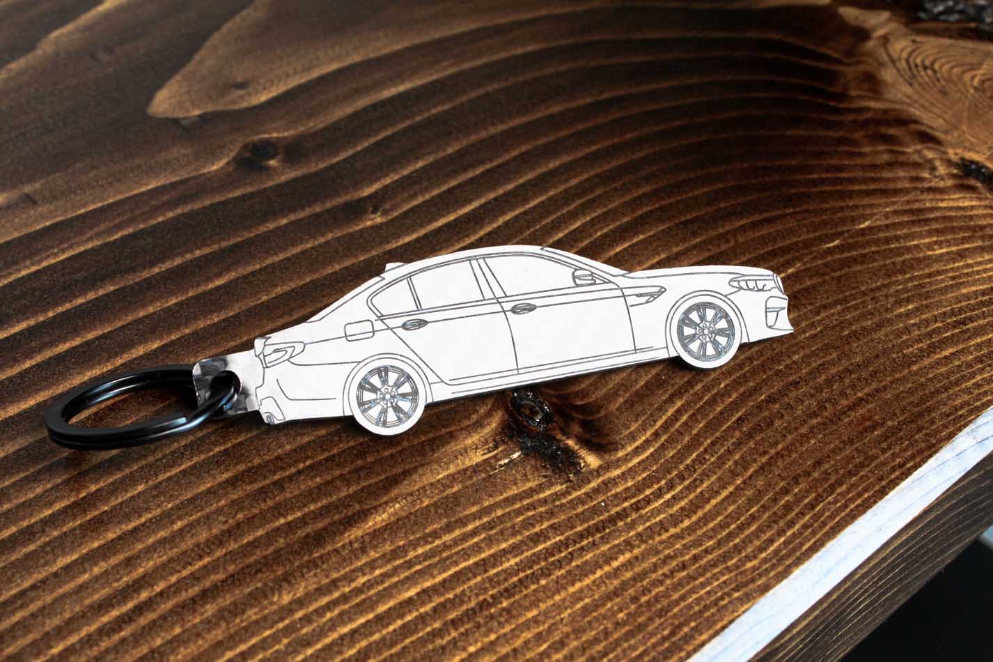 BMW M5 (F90) carbon fiber keychain